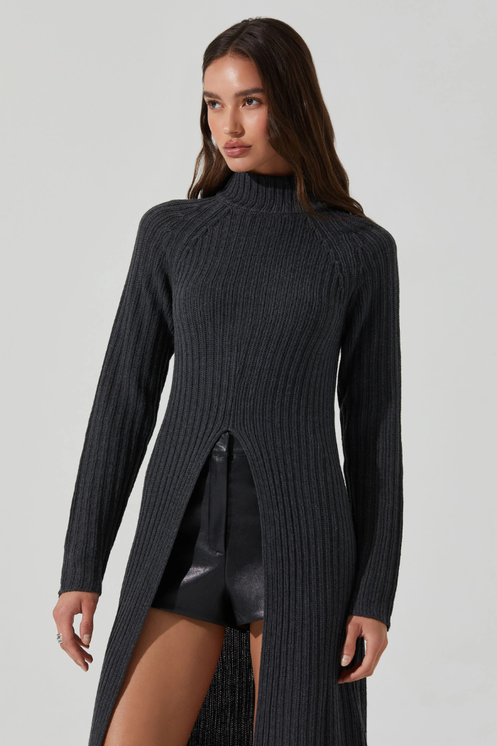 ASTR Estilo Mock Neck Slit Sweater