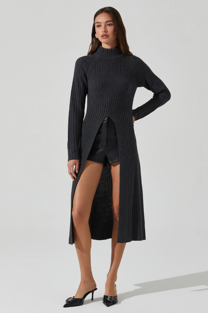 ASTR Estilo Mock Neck Slit Sweater