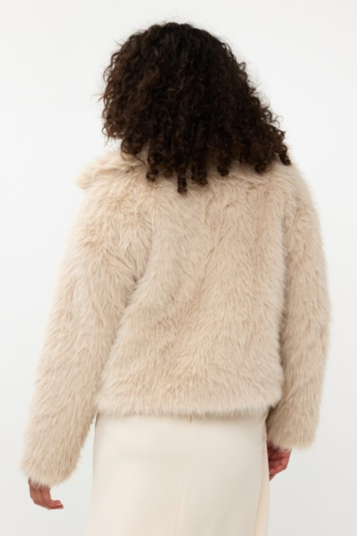 EsQualo Short Faux Fur Jacket F2437504