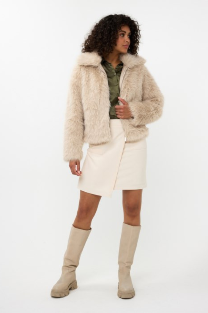 EsQualo Short Faux Fur Jacket F2437504