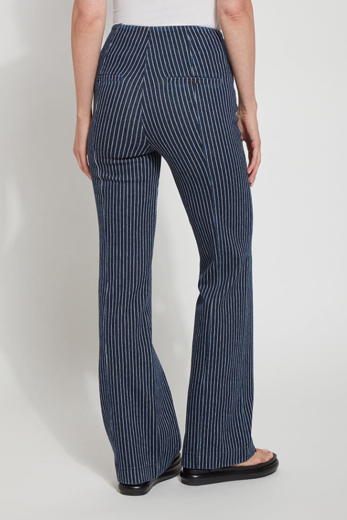 Flared trousers - Black/Patterned - Ladies | H&M